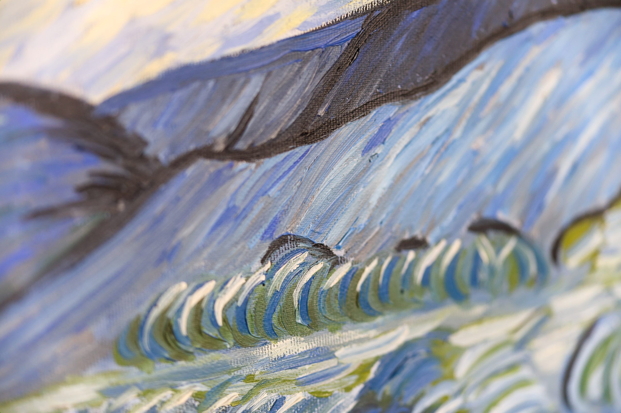 Detalj teksture uljanih boja na reprodukciji Zvjezdana noć".